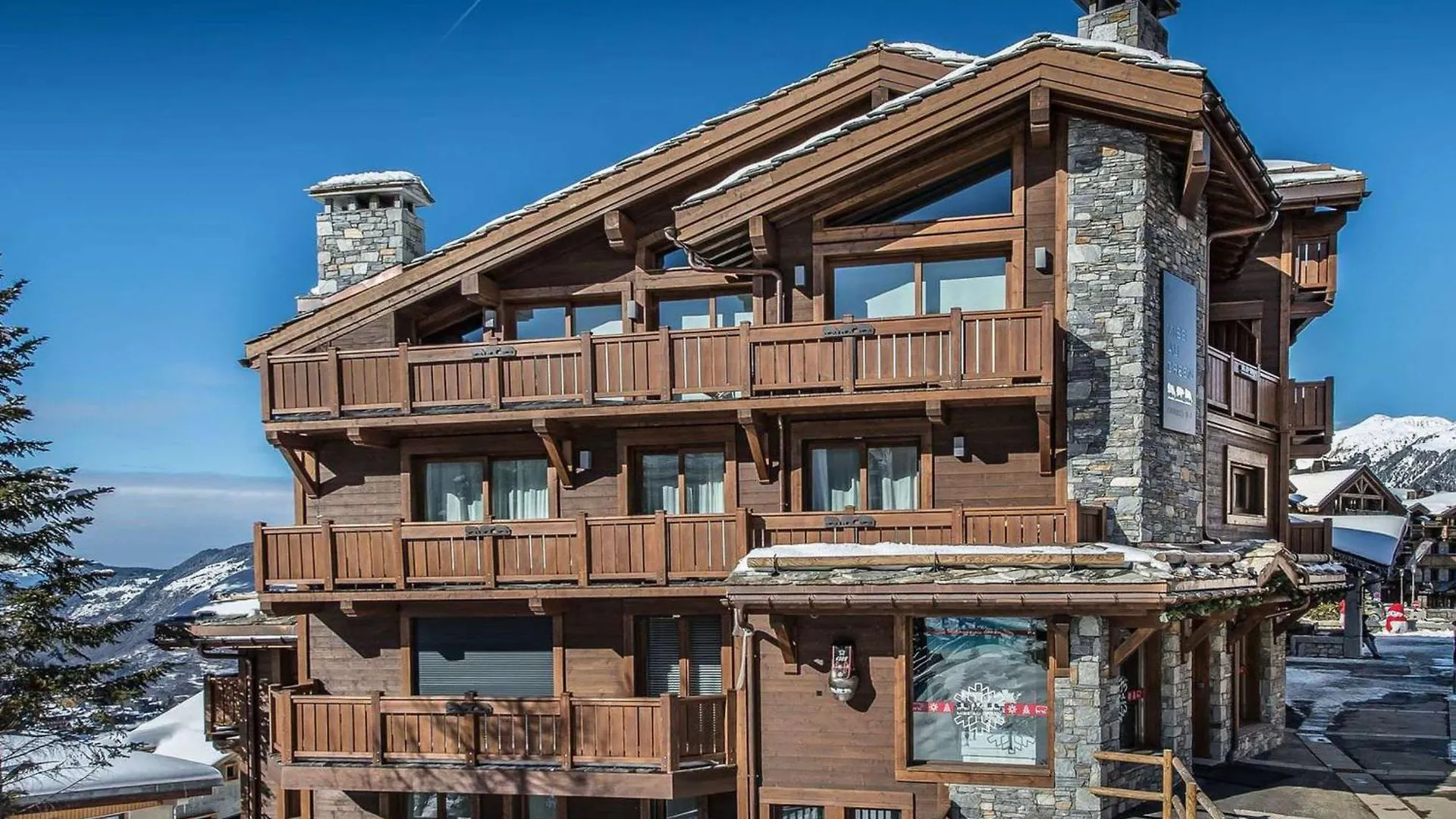 Salers : Elegant 3 Pieces Renove Avec Grand Salon Et Salle A Manger, Centre Moriond, 4/6 Personnes - Fr-1-563-8 Courchevel France